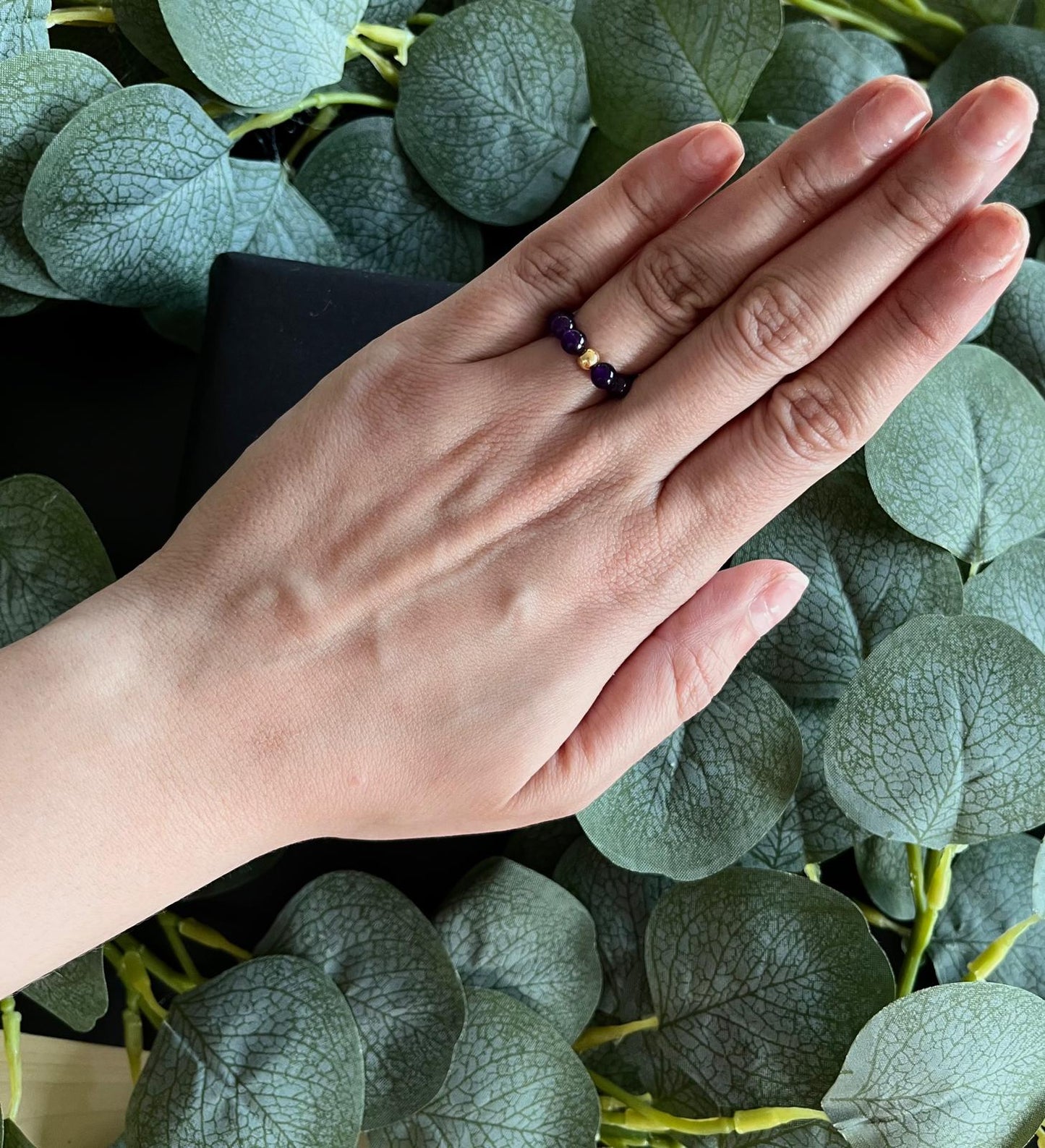 Elastischer Amethyst Ring