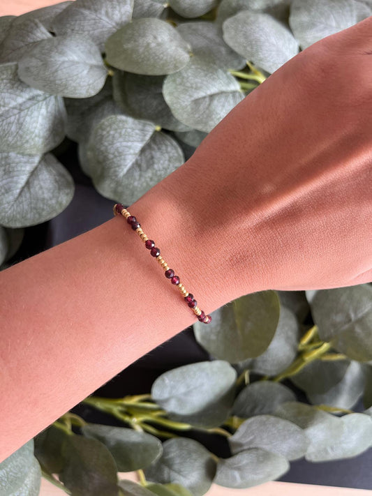 Granat Armband mit Verschluss (Gold)