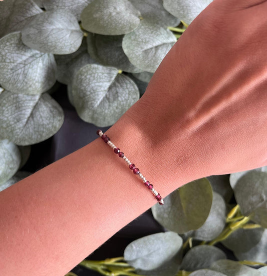 Granat Armband mit Verschluss (Silber)