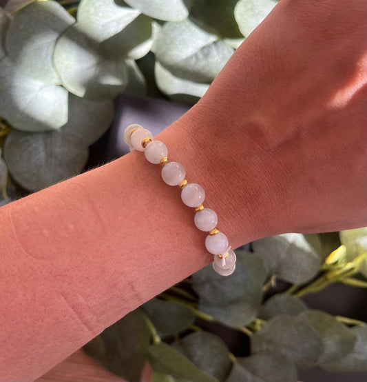 Mondstein Armband mit goldenen Elementen